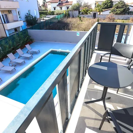 Jacky In For 8 People With Private Pool Just 900 Meters From Sea Villa *