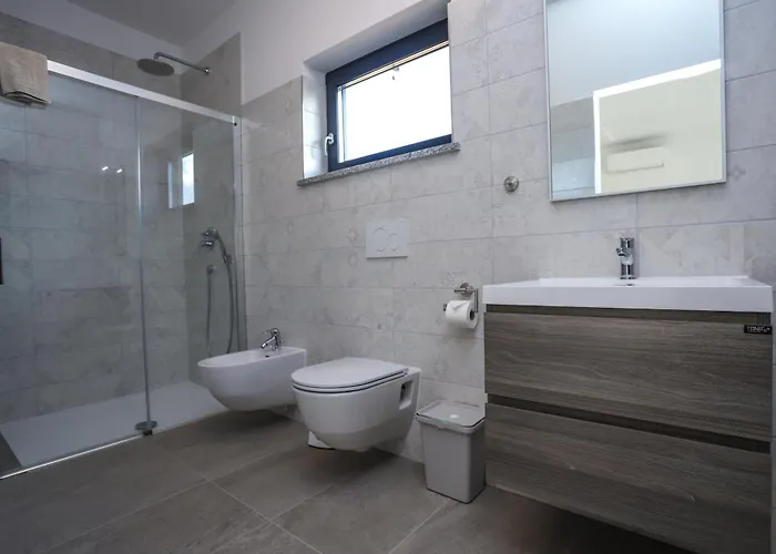 Вилла Jacky In For 8 People With Private Pool Just 900 Meters From Sea Пореч