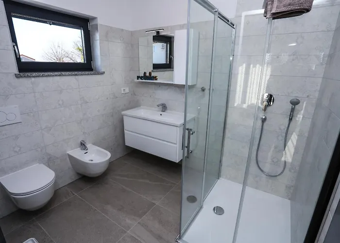 Вилла Jacky In For 8 People With Private Pool Just 900 Meters From Sea *