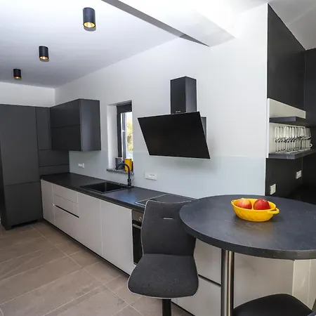 Jacky In For 8 People With Private Pool Just 900 Meters From Sea Villa