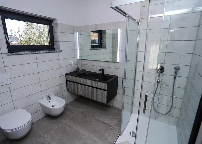 Villa Jacky In For 8 People With Private Pool Just 900 Meters From Sea *